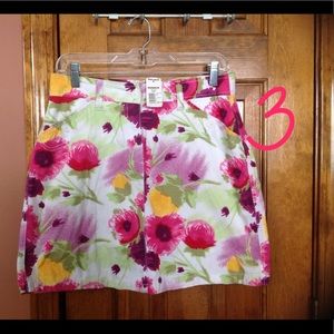 Lot of (4) Women's Skorts/skooters size 8